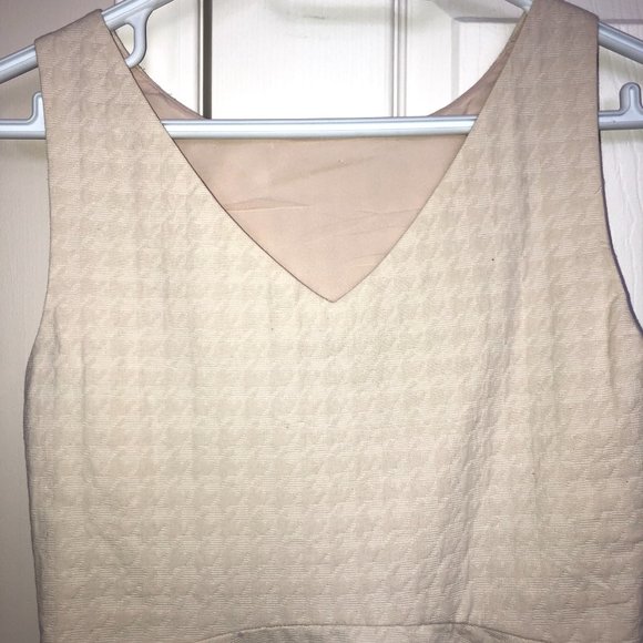 Banana Republic - peplum top - NWT - Picture 2 of 4